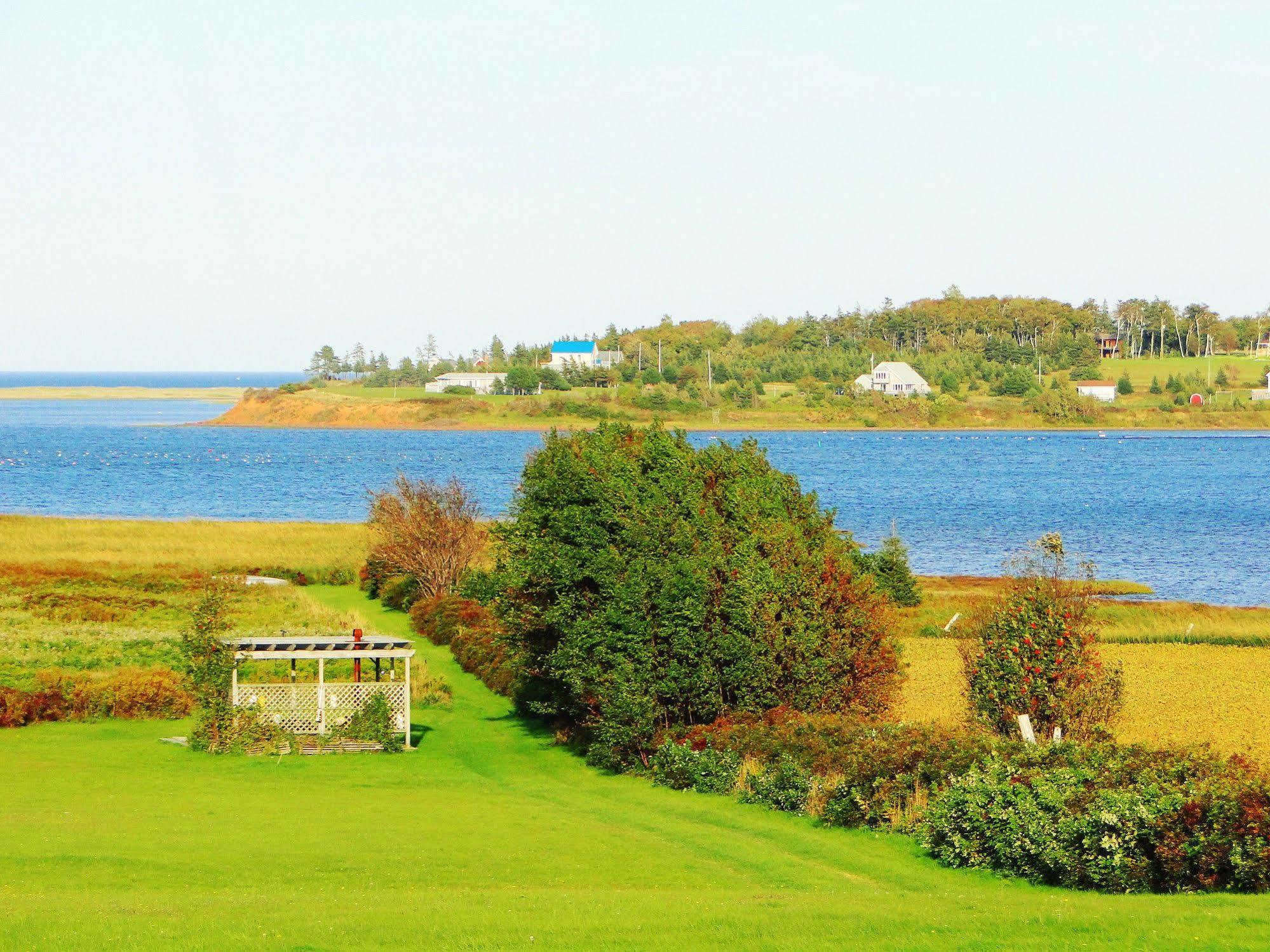 Blue Crest Cottages North Rustico Exteriör bild