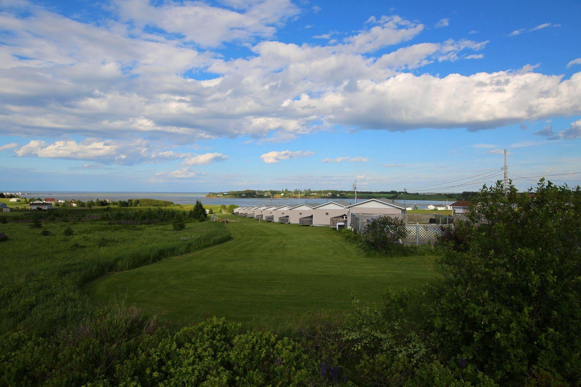 Blue Crest Cottages North Rustico Exteriör bild